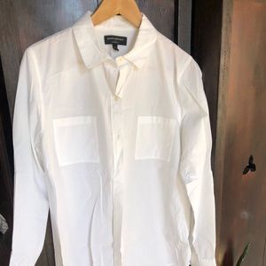 COPY - Boyfriend-Fit Banana Republic White Shirt